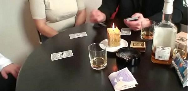 trendsOld granny loses strip poker and fucked